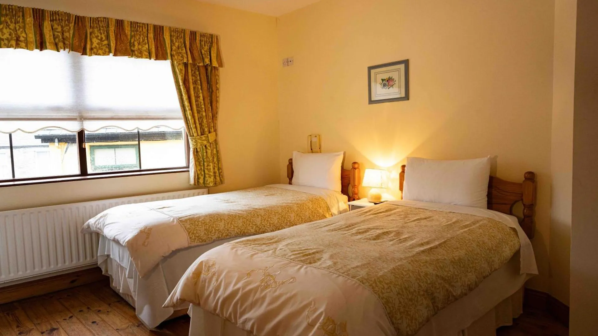 Mccarthy'S Westport Bed & Breakfast Ireland