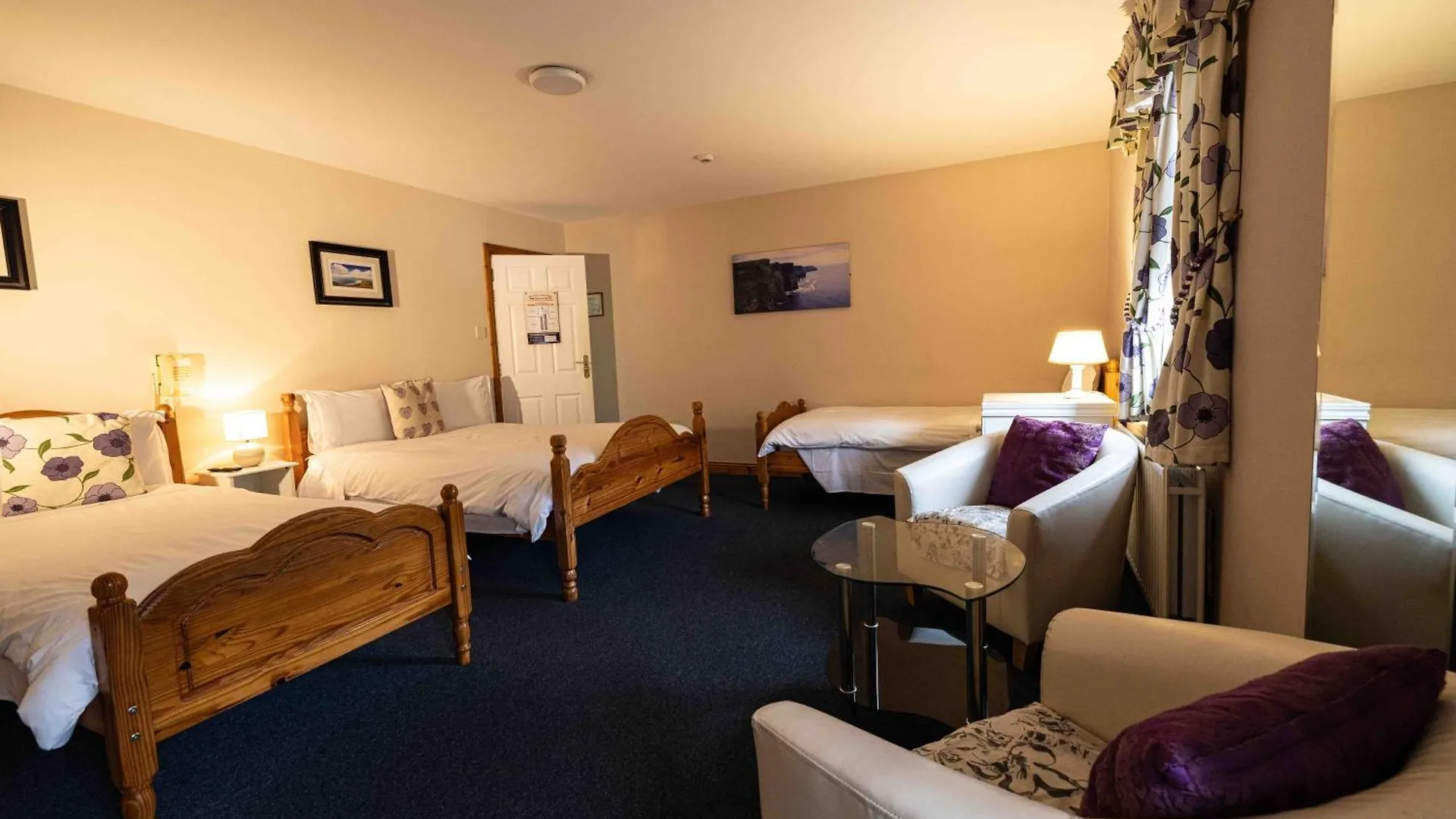 Mccarthy'S Westport Bed & Breakfast